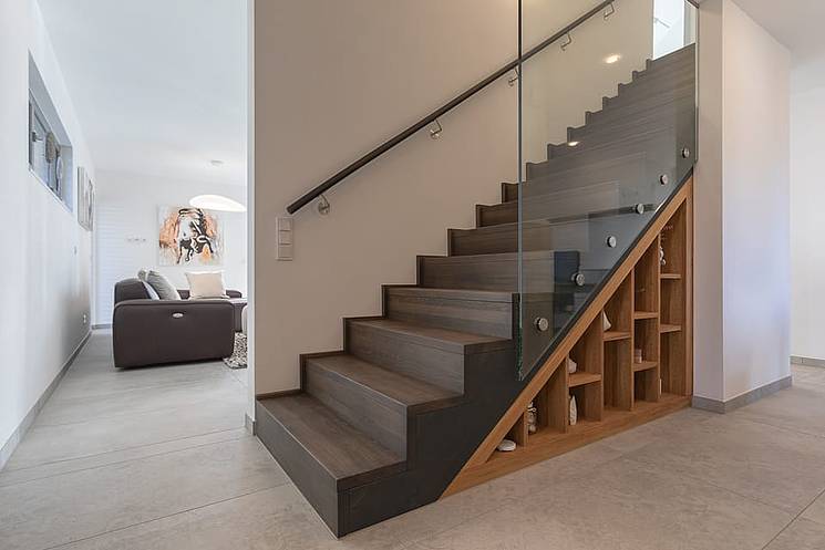 Flur mit Treppe