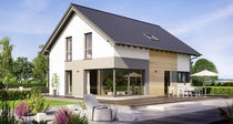 Fertighaus Brentano, individuelles Architektenhaus mit moderner Fassadenstruktur von B&uuml;denbender